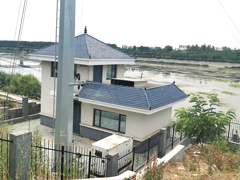 山東省國家基本水文測(cè)站提檔升級(jí)建設(shè)工程項(xiàng)目-項(xiàng)目說明2-重點(diǎn)完善降水、水位、流量監(jiān)測(cè)基礎(chǔ)設(shè)施以及升級(jí)監(jiān)測(cè)裝備，同時(shí)與時(shí)俱進(jìn)升級(jí)省級(jí)水文應(yīng)急測(cè)驗(yàn)隊(duì)裝備